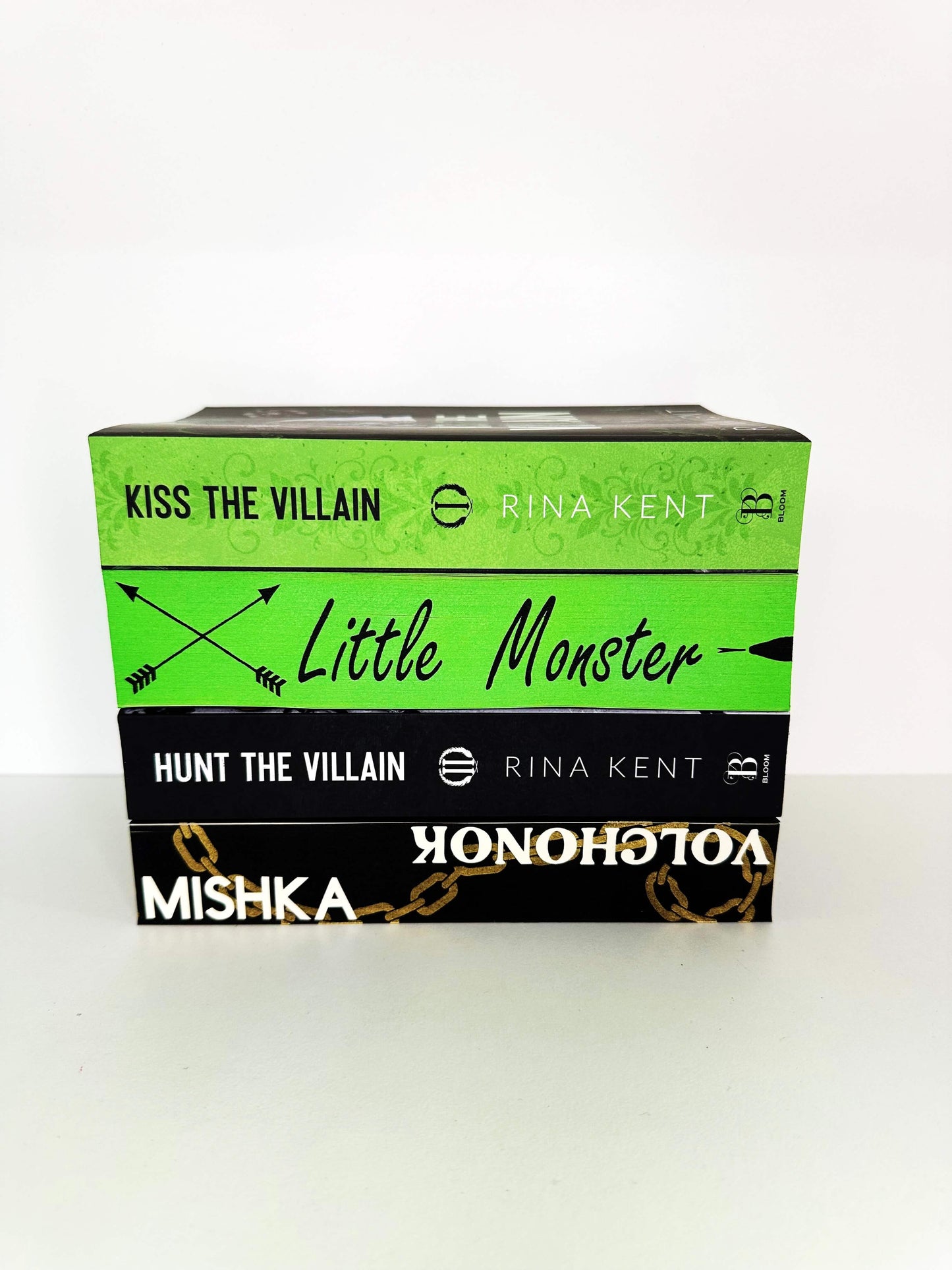 Villain Duo of Kiss The Villain & Hunt The Villain by Rina Kent- BLOOM EDITION