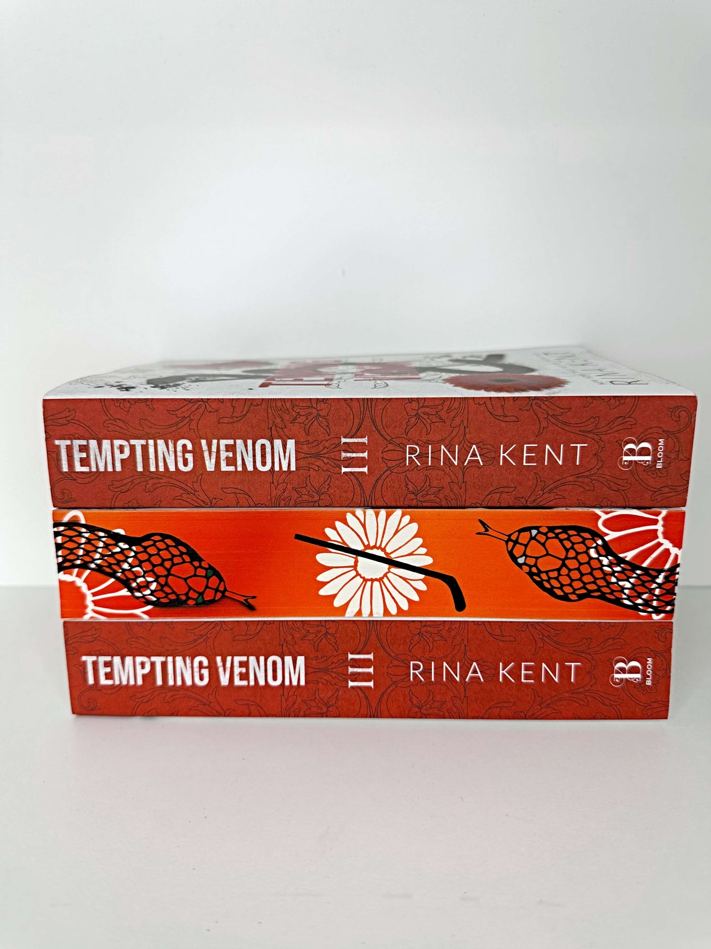 Tempting Venom by Rina Kent